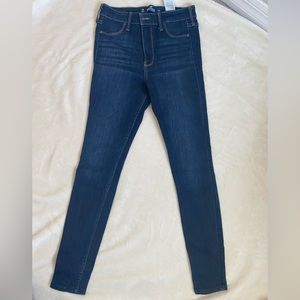 Hollister High-Rise Jean Jeggings. Advanced stretch.